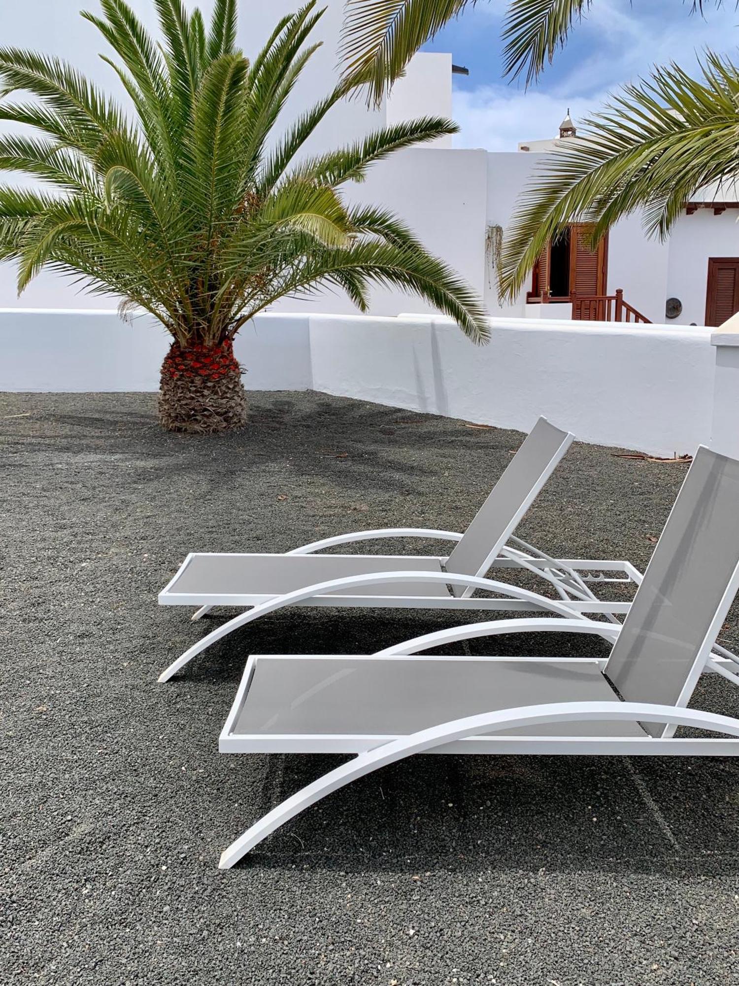 Lovely Casa Felicidad, Swimming Pool, Wifi X Private Garden Playa Blanca  Exterior photo