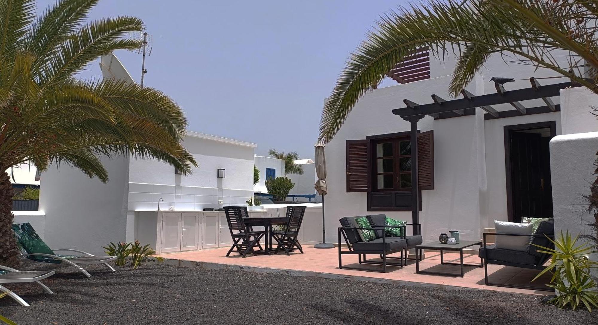 Lovely Casa Felicidad, Swimming Pool, Wifi X Private Garden Playa Blanca  Exterior photo