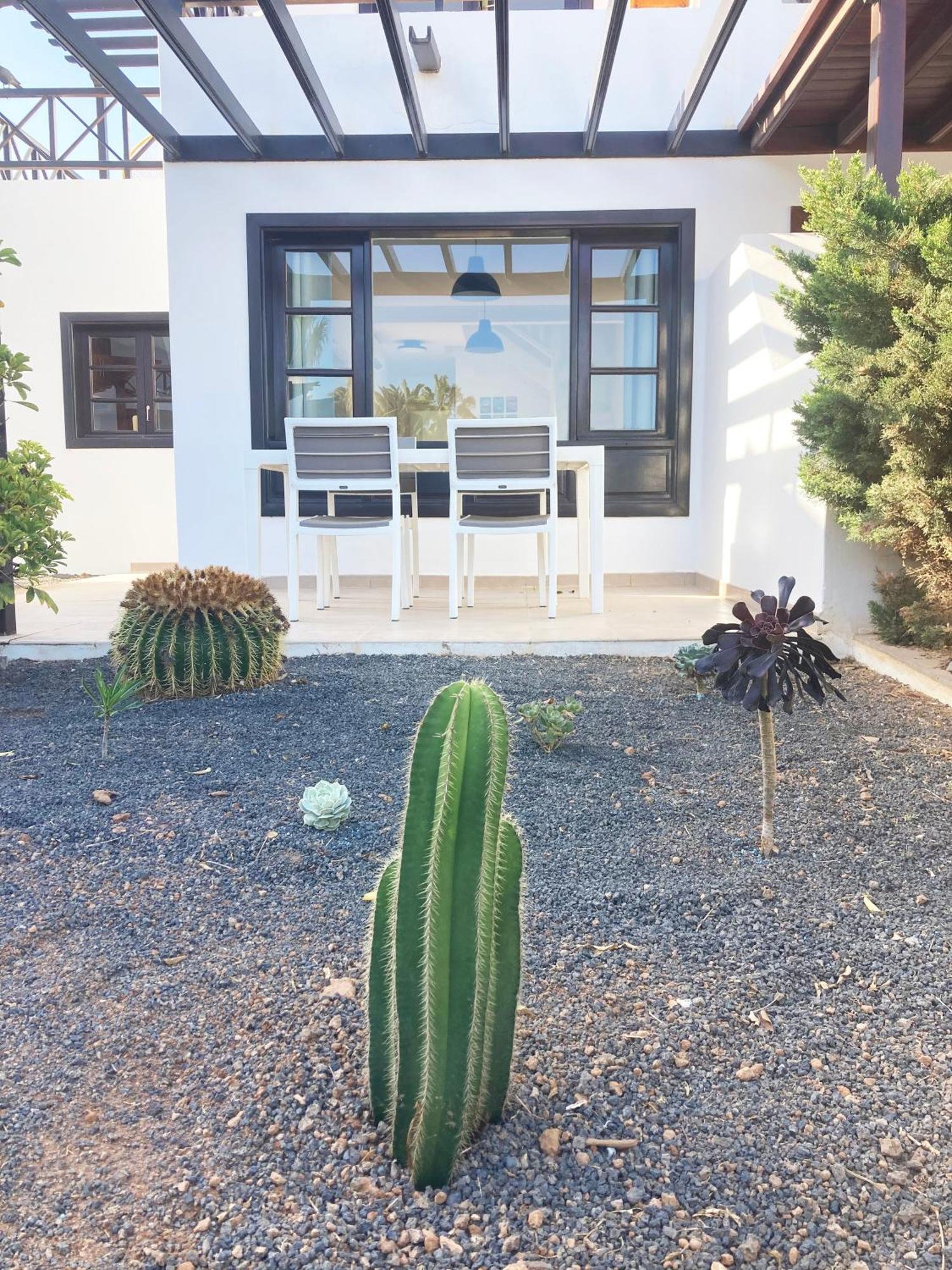 Lovely Casa Felicidad, Swimming Pool, Wifi X Private Garden Playa Blanca  Exterior photo